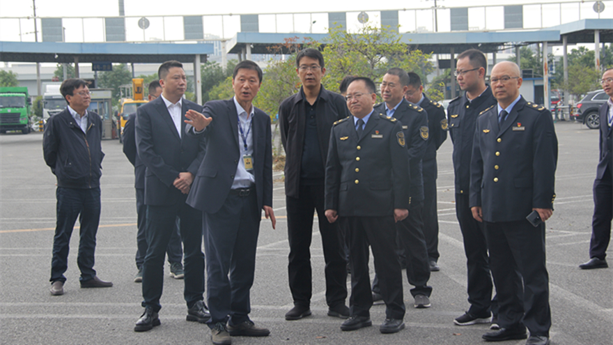 市市場監(jiān)督管理局黨組書記、局長陳鼎一行到泰安檢測走訪調(diào)研